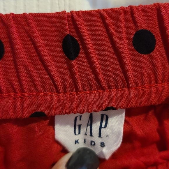 Girl's skirt worn once - Picture 2 of 2